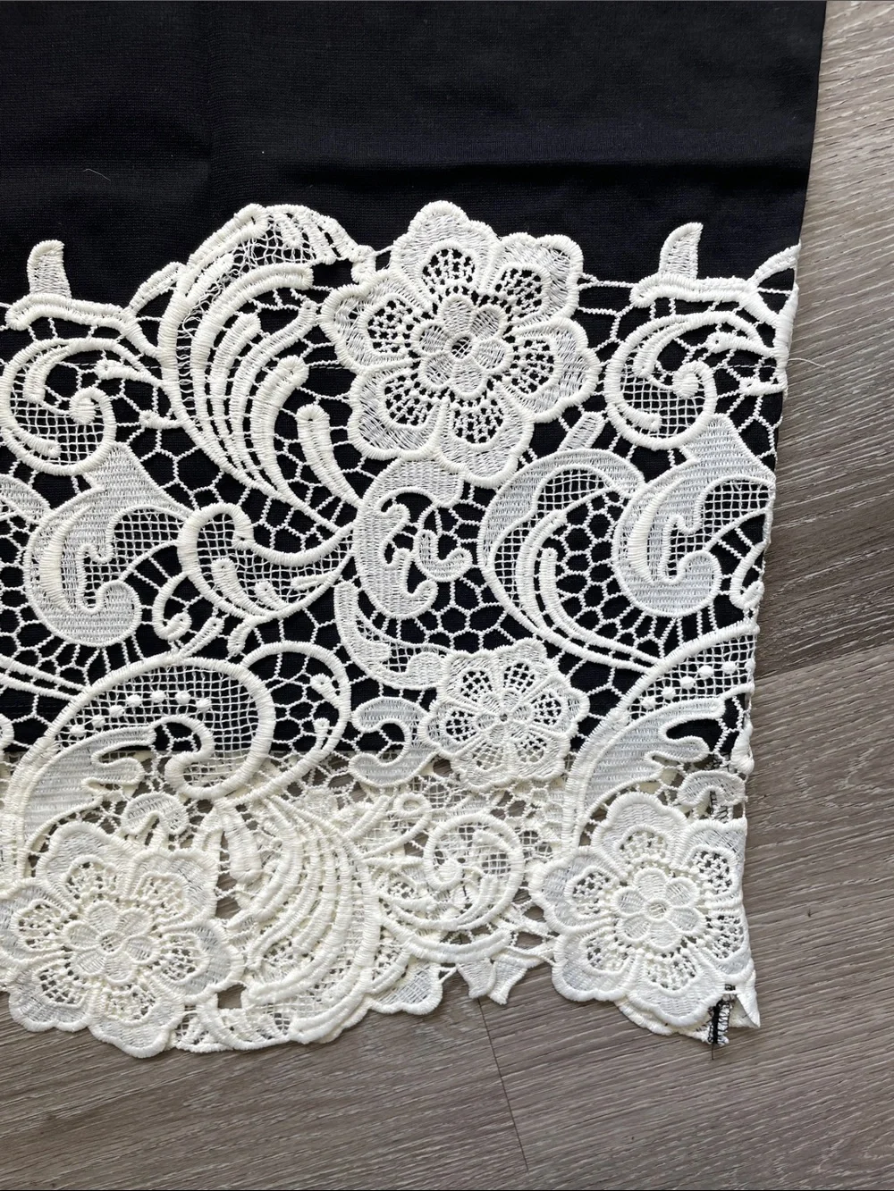 Olivia Blu Black/White Lace Pencil Skirt